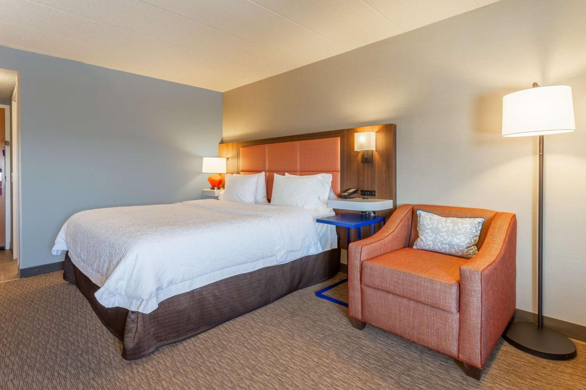 Hampton Inn Madison East Towne Mall Area Extérieur photo