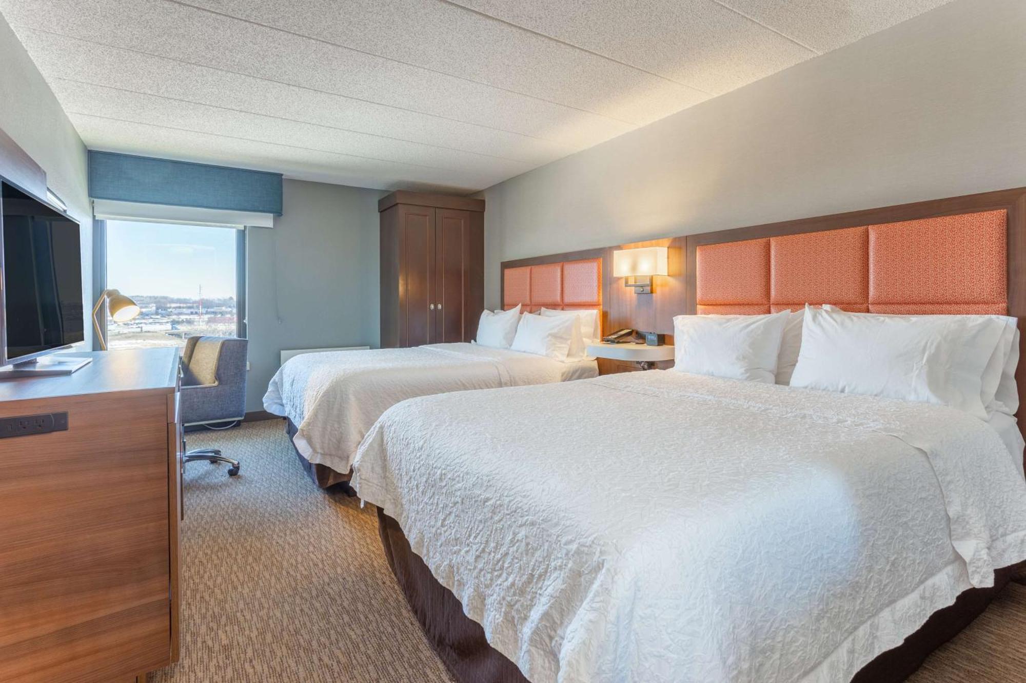 Hampton Inn Madison East Towne Mall Area Extérieur photo