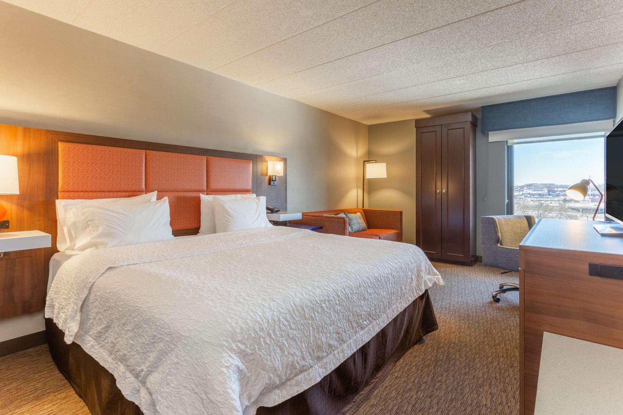 Hampton Inn Madison East Towne Mall Area Extérieur photo