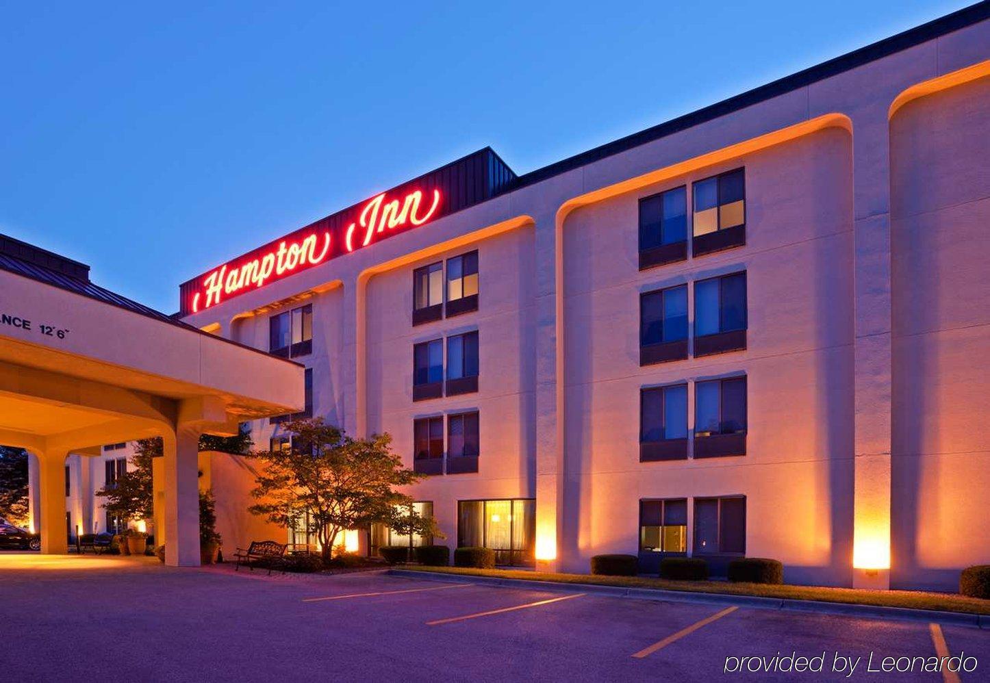 Hampton Inn Madison East Towne Mall Area Extérieur photo