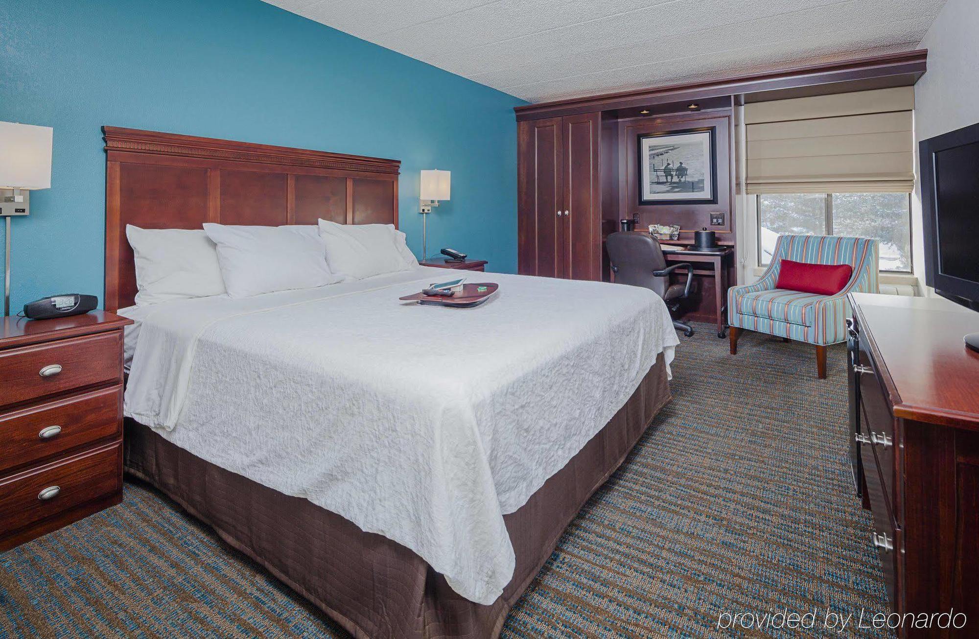 Hampton Inn Madison East Towne Mall Area Extérieur photo